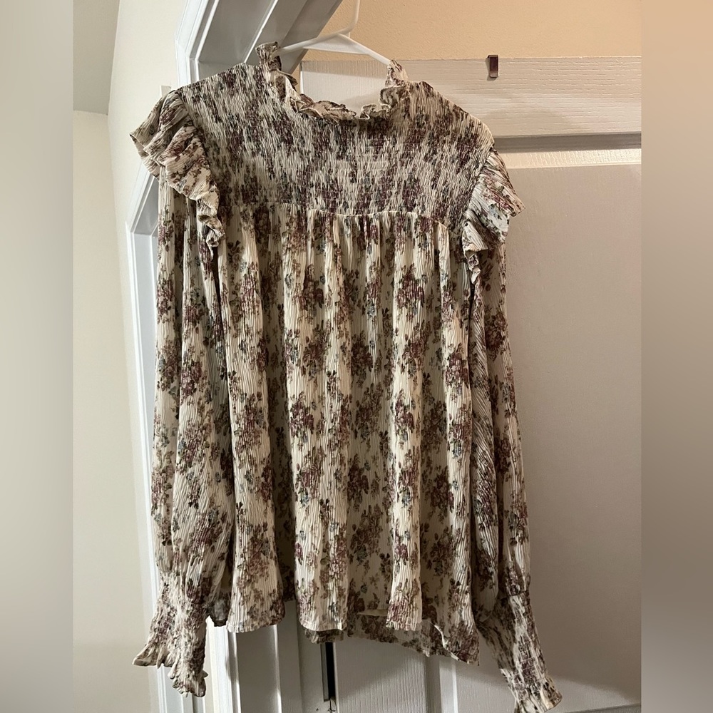 VESTIQUE brand new long sleeve blouse